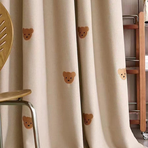 Children's curtain with embroidered bear pattern in beige cotton