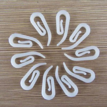 Plastic Hooks for Curtains (100cps)