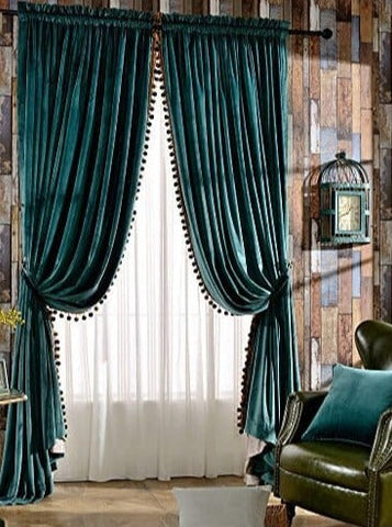 Curtain with Pompom